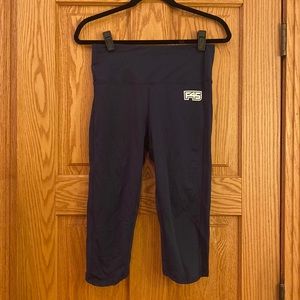 EUC Women’s F45 Coach Uniform Cropped 3/4 Leggings - Medium Red White & blue